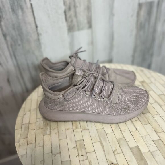 Used Adidas gym shoes - Picture 1 of 7